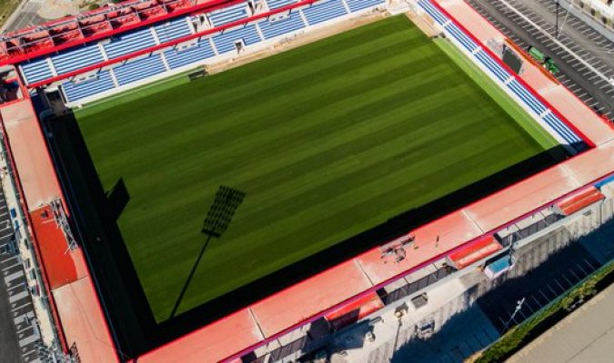 世体：西甲代表考察巴萨临时球场，确保周末联赛万无一失